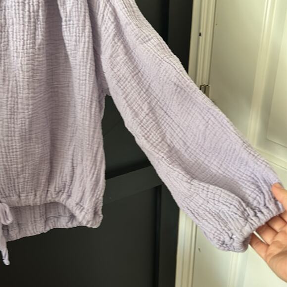 FREE PEOPLE Buttoned Front Gauze Lavender Crop Blouse. Size XS - Picture 7 of 11